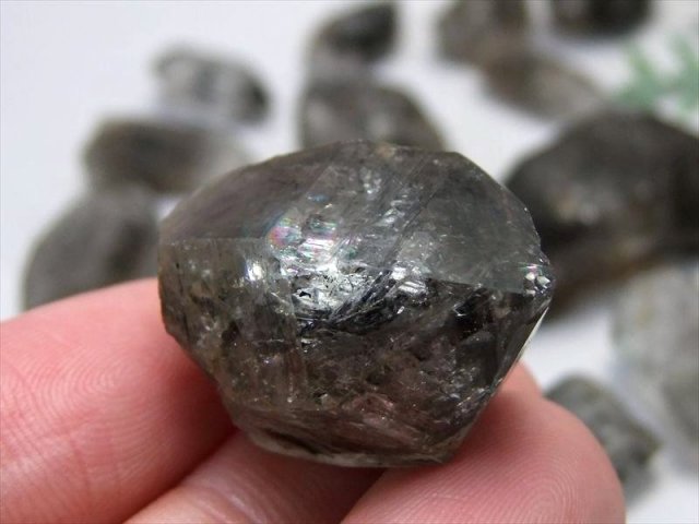 最強パワフル ブラックエレスチャル 骸骨水晶 ポイント原石 100gセット