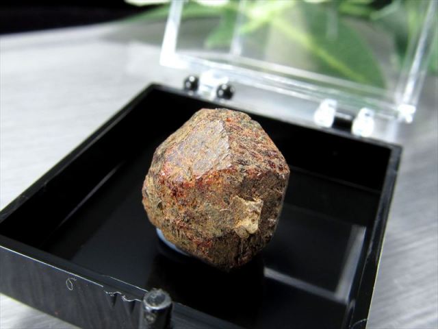 希少 国産原石 アルマンダインガーネット ナチュラル原石 1個