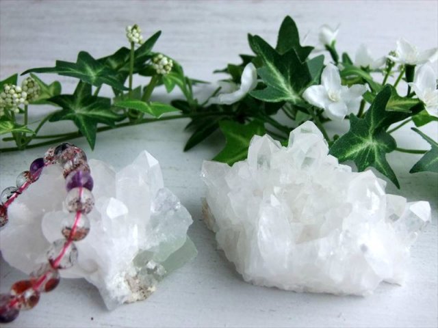 安心の結晶太め 3A 四川 水晶クラスター 1個売り 重さ160g-200g ギフト