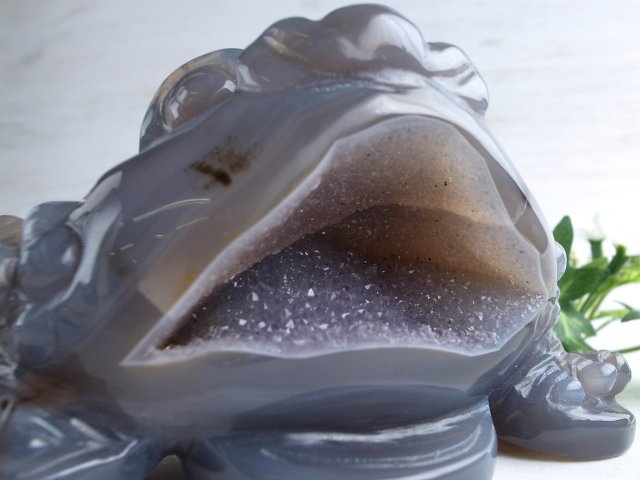 福運をもたらす笑顔の石 笑口メノウ 銭蛙 彫刻置物 最大幅125mm 瑪瑙