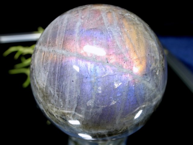 3A+ パープルシラー ラブラドライト 丸玉 台座付 直径 47mm 重さ 169g