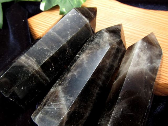 3A 黒水晶 モリオン ポイント 1個売り 重さ 40g-50g 希少 人気ポイント