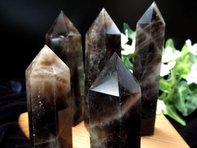3A 黒水晶 モリオン ポイント 1個売り 重さ 40g-50g 希少 人気ポイント