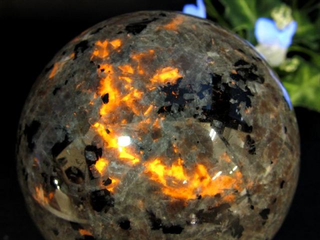 UVライトで蛍光 ユーパーライト 丸玉 1個売り 直径約64mm-66mm