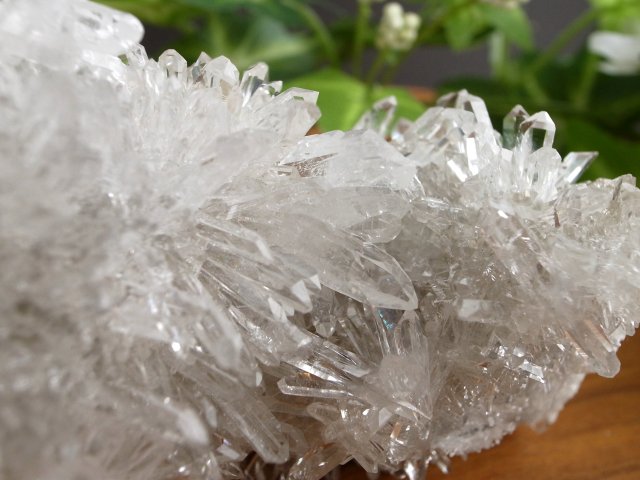 中国四川省産　水晶クラスター 透明感　1238g 水晶　原石　自然石③ 中国四川省産 水晶クラスター 透明感 1238g 水晶 原石 自然石③