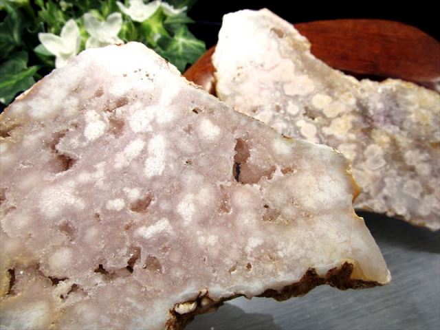 桜満開 さくらメノウ プレート原石 1個売り 重さ90g-120g 桜が咲く瑪瑙 チェリーブロッサムアゲート インテリアや贈り物に 桜瑪瑙