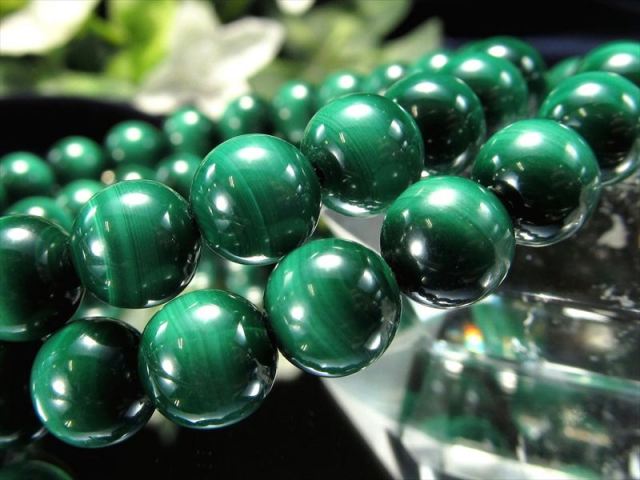 美麗グラデーション マラカイト 孔雀石 ブレスレット 7mm-7.5mm×26珠前後 魔除け 邪気払い 美しいグリーンのグラデーション キャッツアイ 孔雀石 天然石