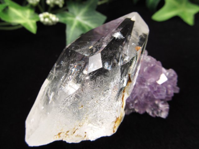 5A ウィンドウ・虹入り！希少 レムリアン レムリアンシード クリスタル ポイント 原石 長さ約59.5mm 重さ約61.3g