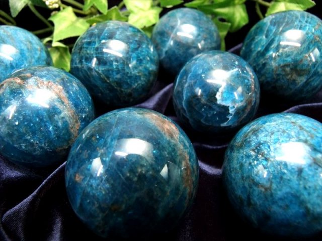 3A ブルーアパタイト 丸玉 1個売り 直径約28mm-30mm 深みのある魅惑の