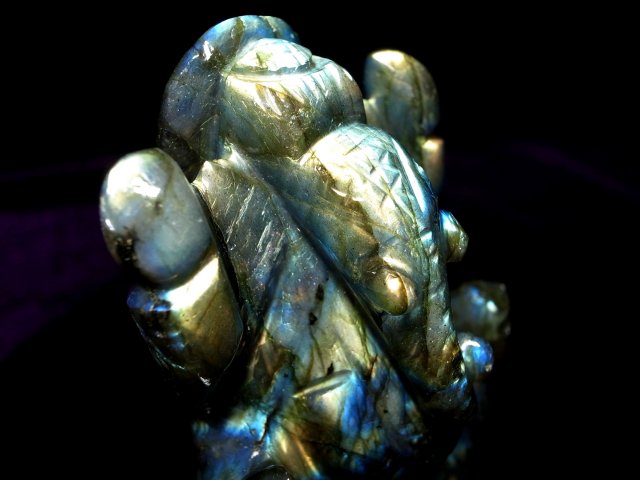 レインボーシラー ラブラドライト ガネーシャ 彫刻置物 重さ129g 繊細