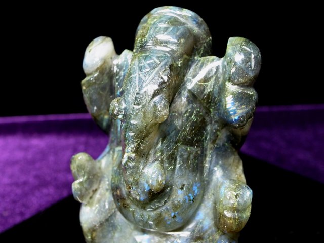 レインボーシラー ラブラドライト ガネーシャ 彫刻置物 重さ129g 繊細