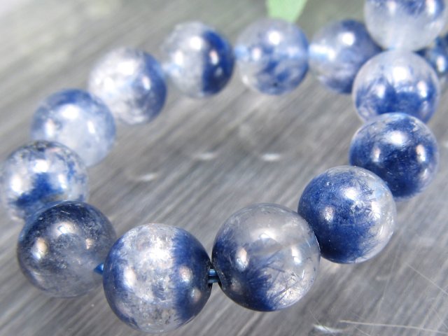 美しいブルー結晶 5A デュモルチェライト イン クォーツ ブレスレット