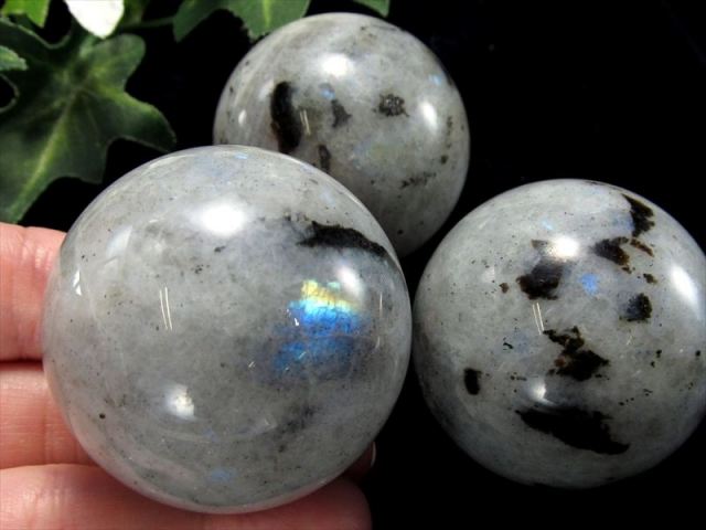 3A ムーンストーン 丸玉 1個売り 直径約44mm-46mm 月光を思わせる優しいシラー 永遠の愛の象徴 6月の誕生石 インド産