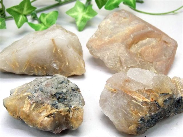 金針水晶原石 ゴールドルチル 原石 300gパック 約3-6個入り