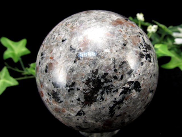 UVライトで蛍光 ユーパーライト 丸玉 直径71mm 重さ511g ブラック