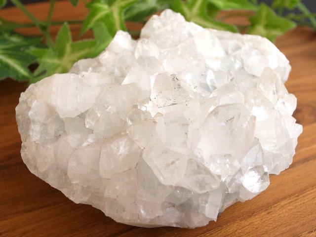 4A アポフィライト 魚眼石 クラスター原石 最大幅85mm 重さ172g 麗しい結晶群 直観力や洞察力を高める石 天使の水晶 第三の目を開く 点もの インド産