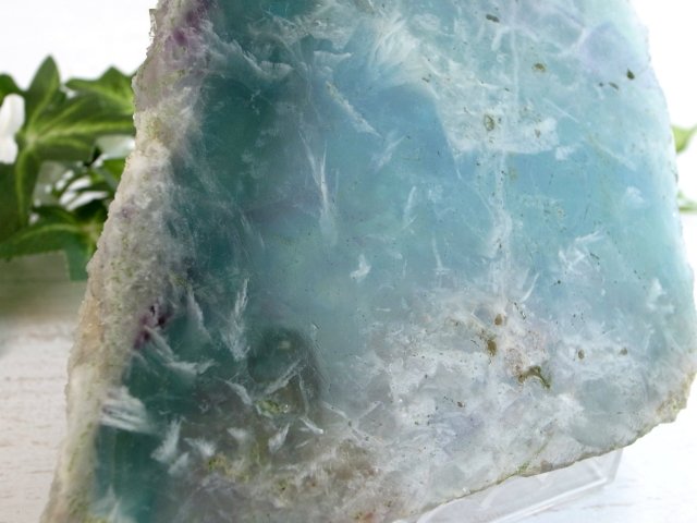 天使の羽根入り エンジェルフェザー フローライト 蛍石 プレート原石