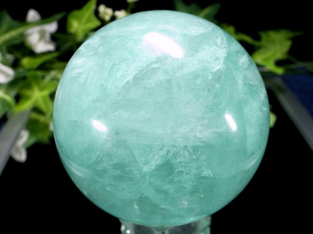 高品質 蛍光エメラルドグリーン フローライト 丸玉 台座付 直径60mm 重さ358g 大人気丸玉 天才の石 つやつや光沢 一点もの 蛍石 アメリカ産