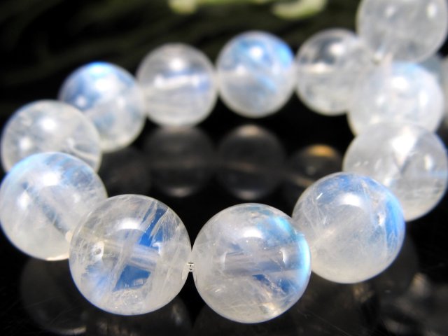永遠の愛の象徴 5A ブルー ムーンストーン ブレスレット 7.5mm-8mm×24珠 6月の誕生石 抜群のシラー効果 極上天然石 一点もの スリランカ産