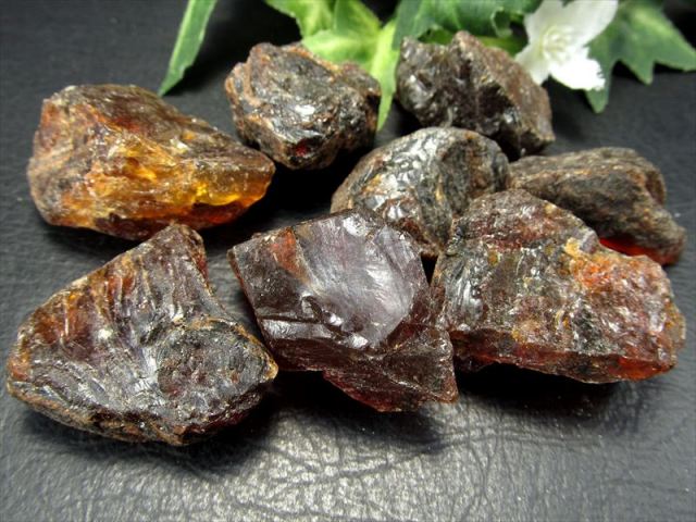 お得なセット売り ブルーアンバー 原石 50gセット 一袋約8-10個入り