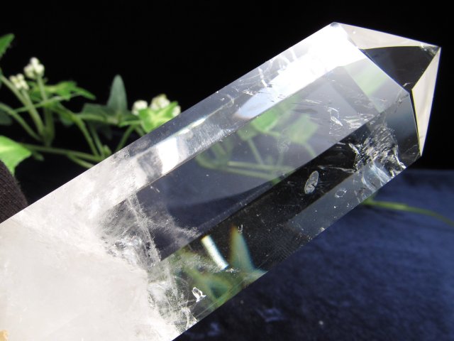 透明水晶 ポイント 六角柱 専用木製台座付き 高さ155mm 重さ208g 極上