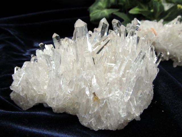 5A 四川省産 水晶クラスター原石 1個売り 重さ約20g-30g 超透明結晶 超