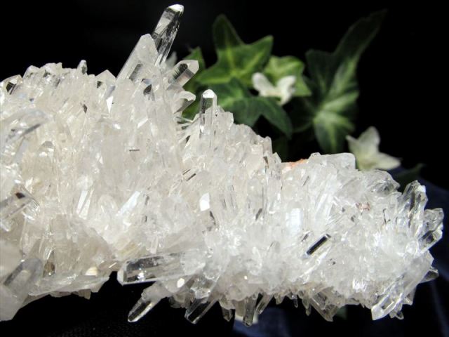 5A 四川省産 水晶クラスター原石 1個売り 重さ約20g-30g 超透明結晶 超