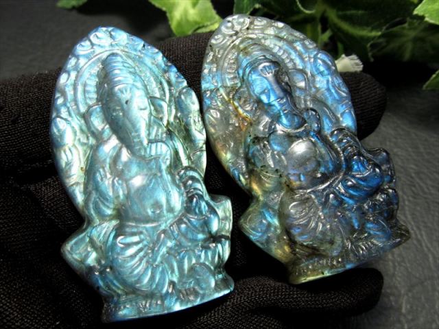 鮮やかシラー ラブラドライト ガネーシャ 彫刻置物 1個売り 重さ約20g