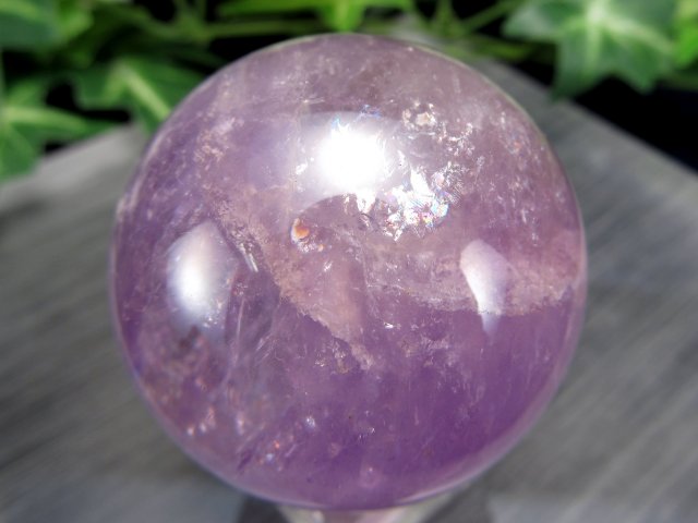 虹入り アメジスト 紫水晶 丸玉 直径 41.5mm 重さ 99g 透明 愛の守護石