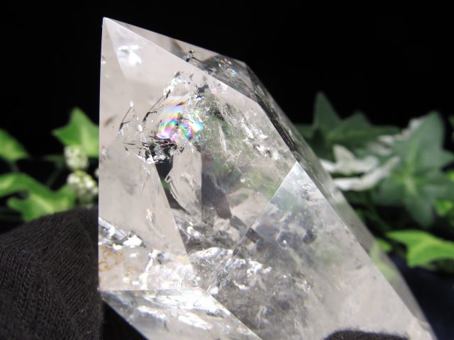 虹入り 透明水晶 ポイント 専用木製台座付 高さ126mm 重さ470g 極上超透明 浄化 インテリア 一点もの ブラジル産