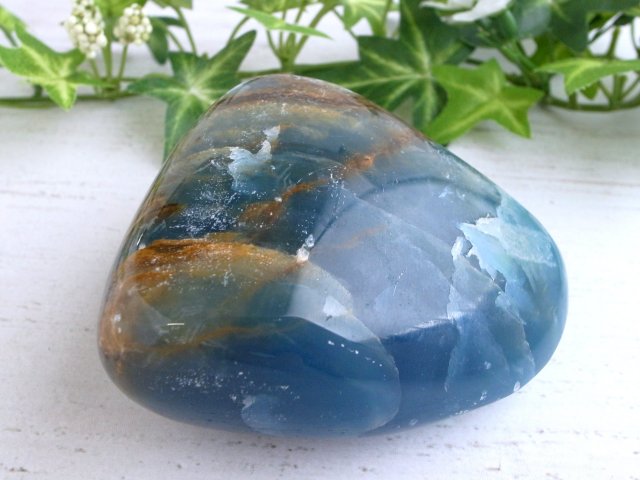 凛としたブルーカラー ブルーオニキス フリーフォーム 磨き原石 重さ323g 心の波風を鎮める 集中と冷静な判断 日常に落ち着きを 大人気浄化アイテム 一点物
