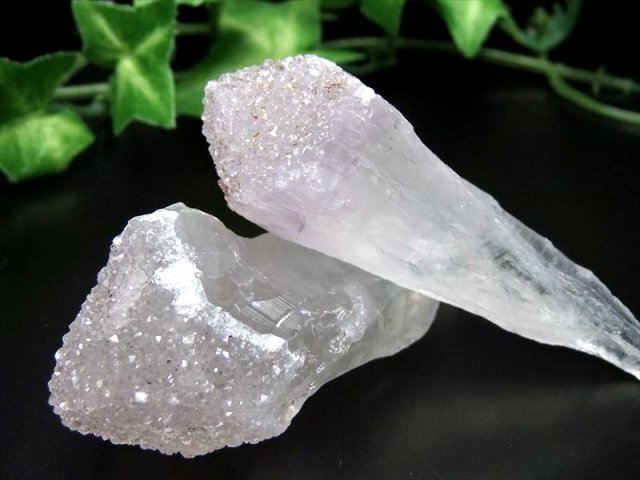 スノーキャップ アメジスト ナチュラル 原石 重さ約60g-70g 1個売り ダガー系も ほんのりパープル 大人気浄化アイテム 空間の浄化など 愛の守護石 ブラジル産