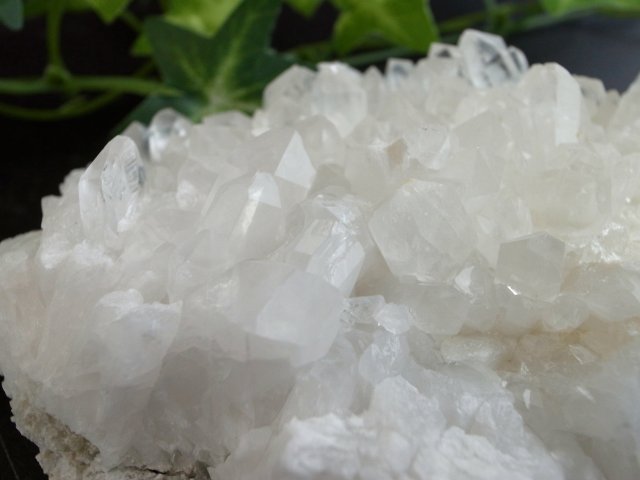 透き通る輝き 3A 四川 水晶 クラスター 幅 約104mm 重さ289g キラキラ 純白結晶 妖精が宿る石 一点もの 四川省産