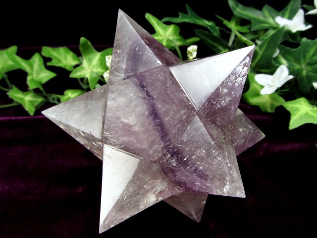 虹入り アメジストファントム 紫水晶 アステロイド 小星型12面体 置物