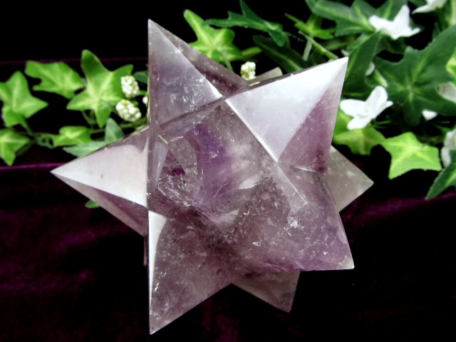 虹入り アメジストファントム 紫水晶 アステロイド 小星型12面体 置物