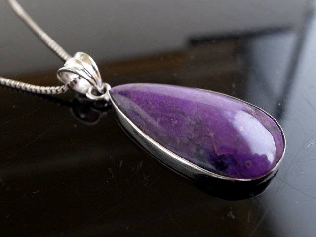 5A スギライト ペンダントトップ 重さ約3.1グラム 超人気入荷 極上天然石 一点もの パワーストーン 南アフリカ産