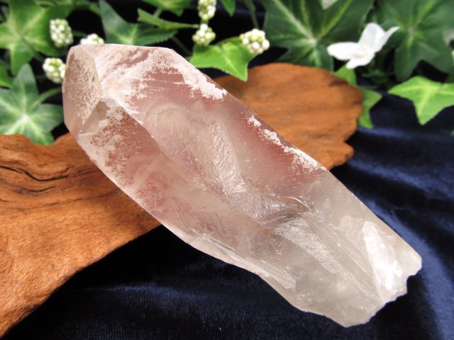 ギャランティーカード付 ピンク レムリアンシードクリスタル 最大幅 約93mm 重量 107g 少量限定入荷 古代の叡智を封じ込めた水晶 別名シンギングクリスタル