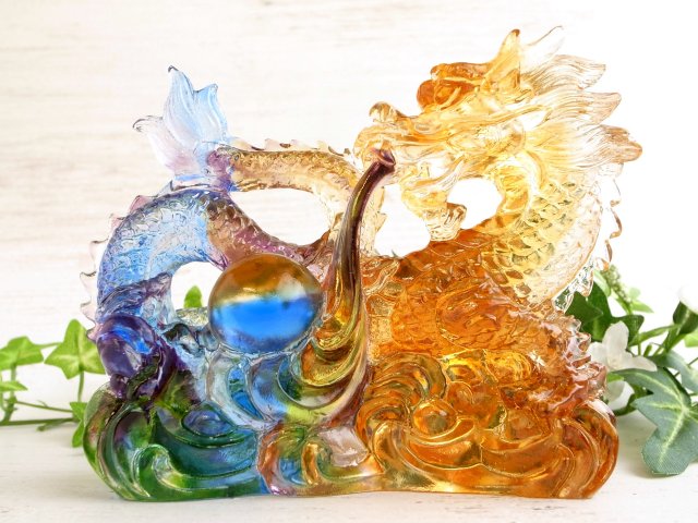 天然石　シトリン　レインボー　龍の置物　台座付き　置物のみの重さ約1kg 天然石 シトリン レインボー 龍の置物 台座付き 置物のみの重さ約1kg 辰