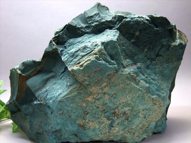 大特価 特大 出雲石 碧玉 原石 2344g 幅180mm 大地のパワーを感じる石