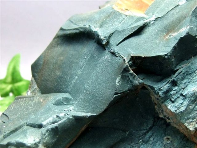 大特価 特大 出雲石 碧玉 原石 2344g 幅180mm 大地のパワーを感じる石