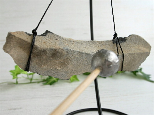 古代からの調べ 国産原石 サヌカイト 原石 石琴 石サイズ約127mm 讃岐石 1点物 香川県坂出市産