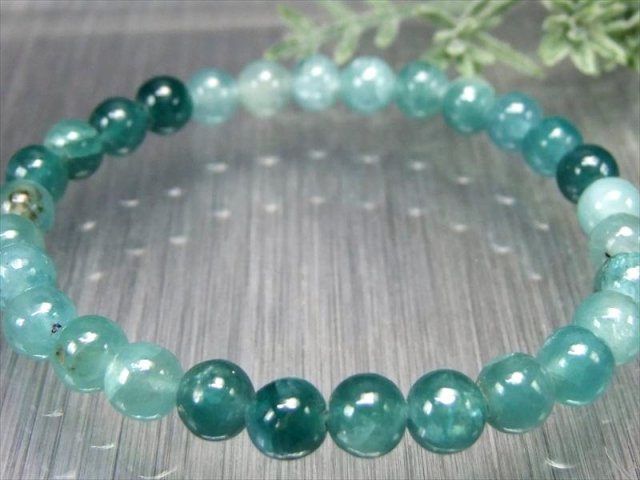 幻の宝石】世界の希少石10傑の1つ！グランディディエライト 天然石