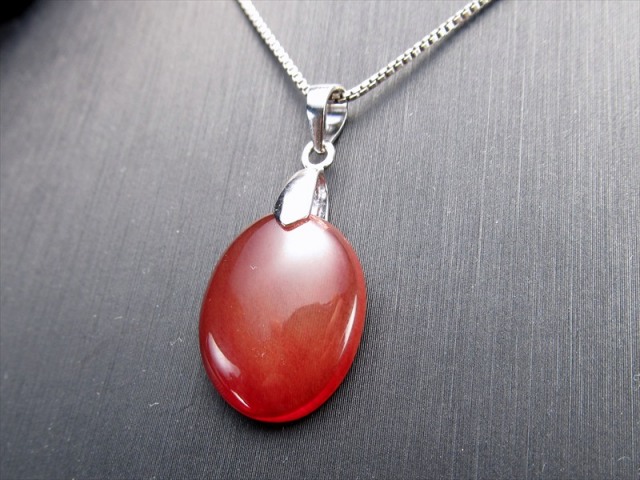 アンデシン オーバル型 ペンダントトップ 幅約14mm×18mm 重さ約2.0g 超透明 本当の自分 に近づく変化を促す石 極上カラーチェンジアンデシン 中性長石