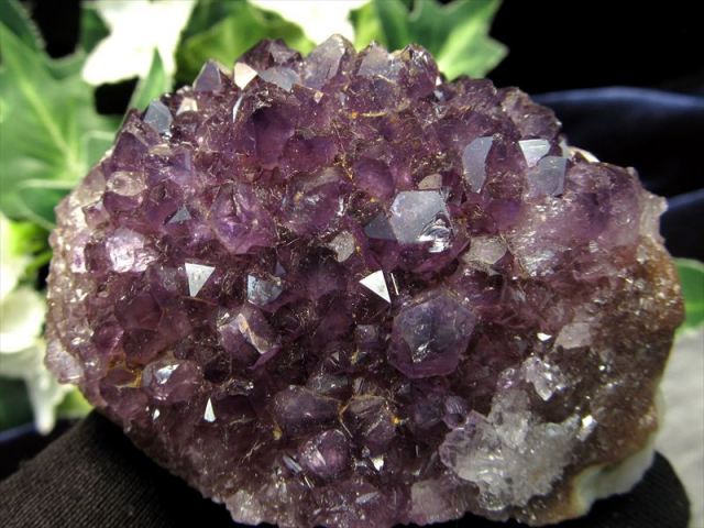 花咲く紫結晶 フラワーアメジスト クラスター 重さ25g-35g 美結晶 愛の