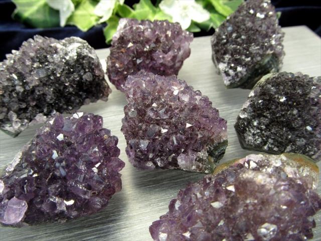 花咲く紫結晶 フラワーアメジスト クラスター 重さ25g-35g 美結晶 愛の