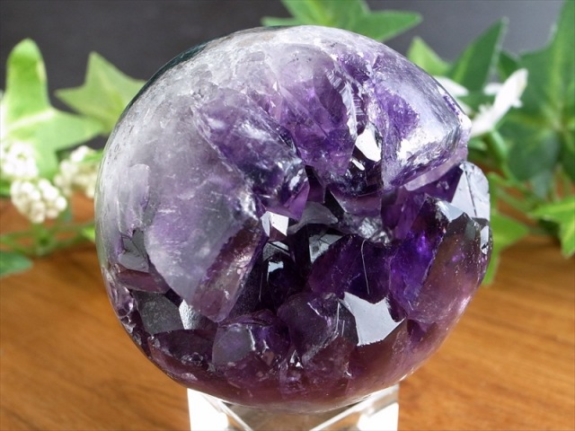 レアな笑口のアメジスト アメジスト 笑口 紫水晶 丸玉 台座付 直径 51mm 重さ 157g 透明 愛の守護石 癒しと安らぎの石 一点もの ブラジル産