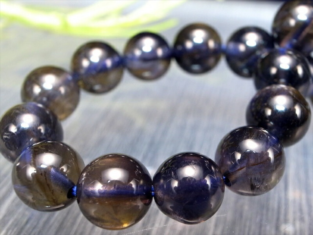神秘的カラーチェンジ 5A アイオライト コーディエライト/菫青石 ブレスレット きんせい石 7mm-7.5mm×26珠 夢や目標へ導く石 一点物 スリランカ産
