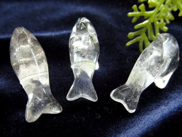 天然水晶 ドルフィン 彫刻置物 縦約3cm 横約1cm 1個売り 幸運を