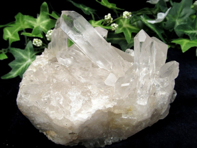 虹入り 高品質 トマス産 水晶 クラスター 最大幅約114mm 重さ568g 最高級 浄化 清らかな力をもつ全能の石 一点物 ブラジル