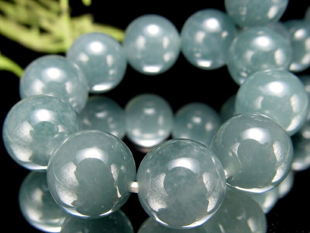 世界三大翡翠産地 グアテマラ産 4A ジェイド 翡翠 ブレスレット 10mm×19珠 良好品質 稀少色 青緑翡翠 艶やかな質感×鮮やか発色タイプ